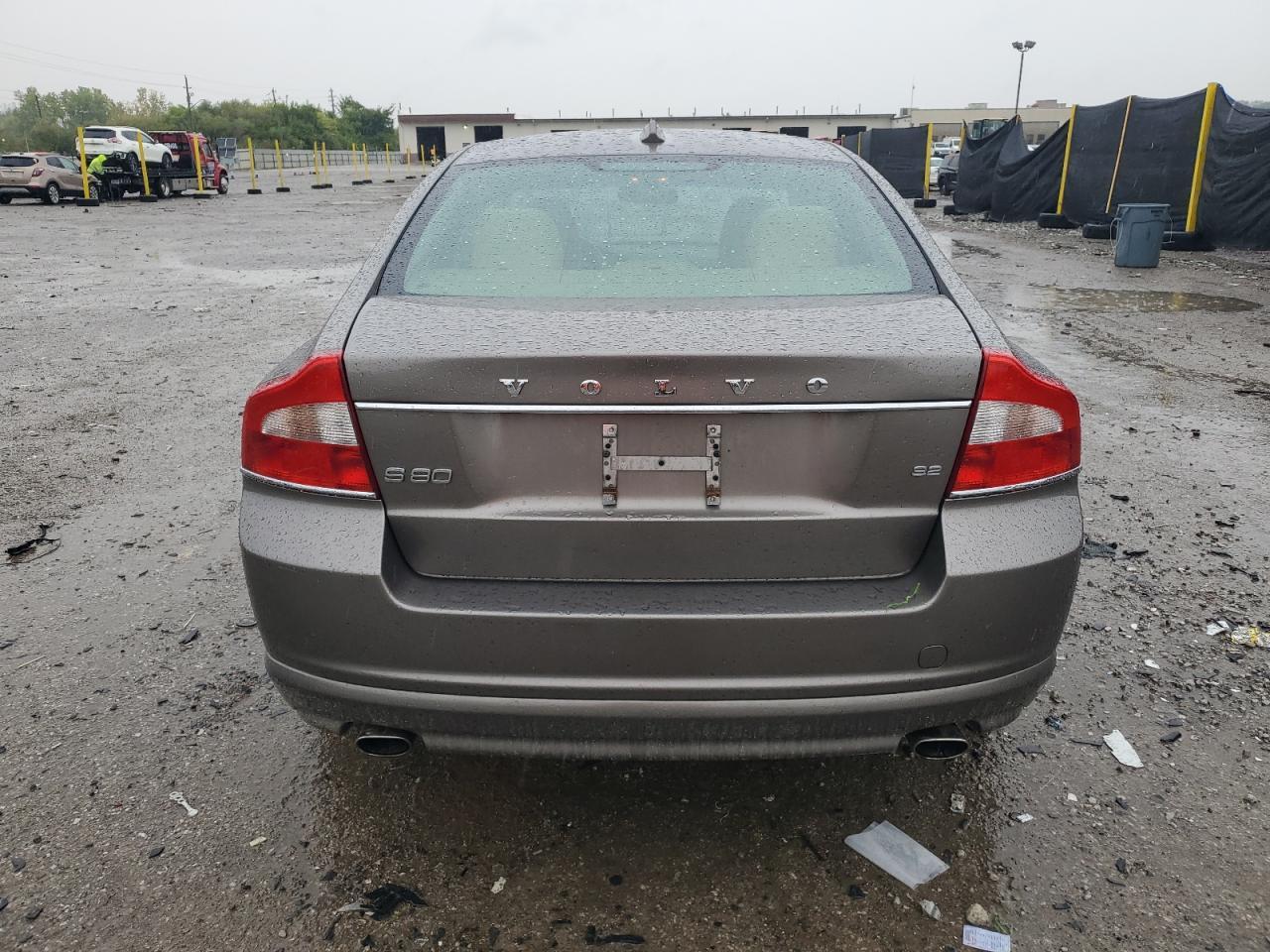 2010 VOLVO S80