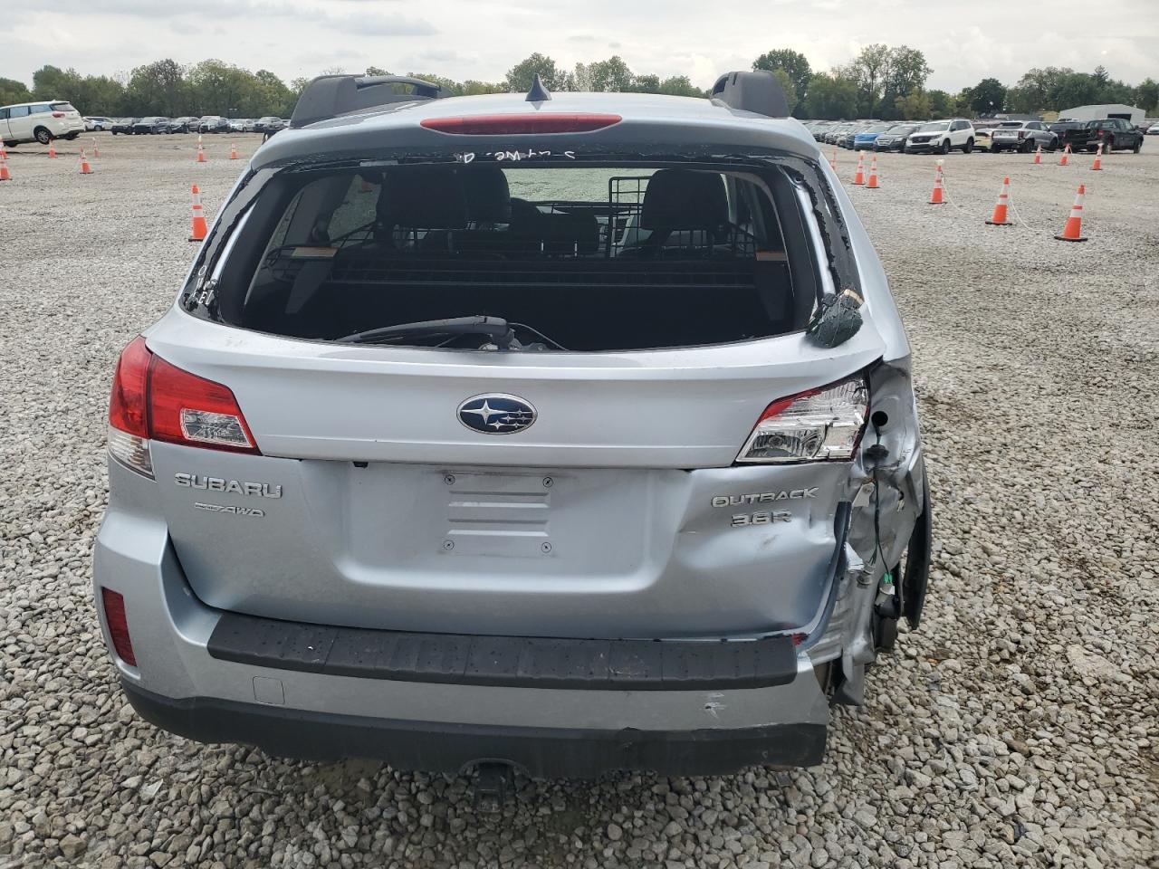 2013 SUBARU Outback