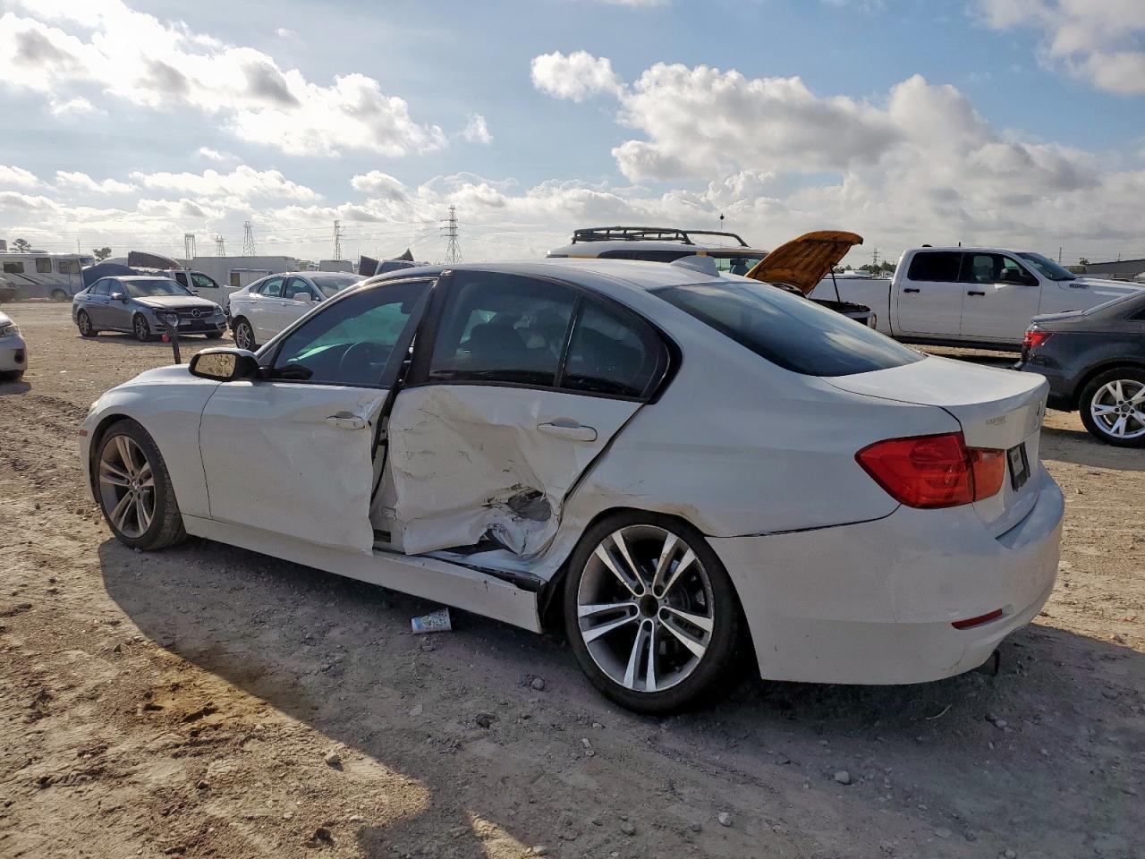 2013 BMW 3 SERIES