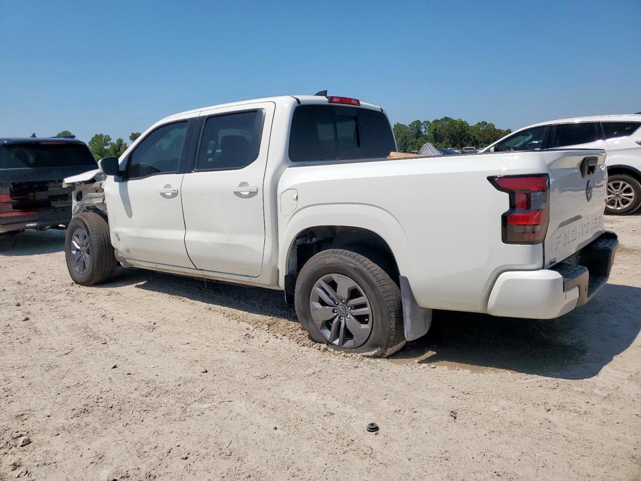 2025 NISSAN Frontier