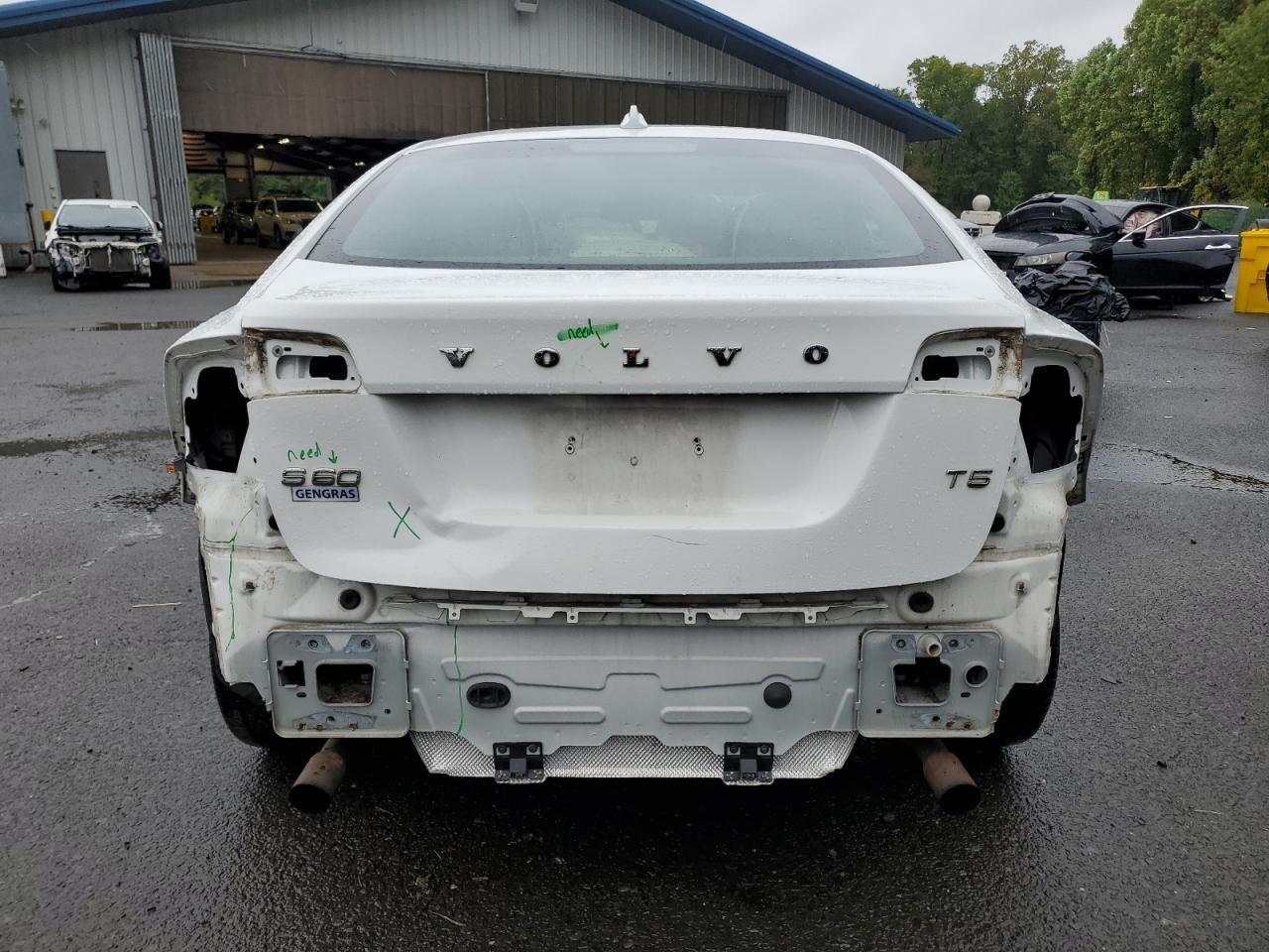 2012 VOLVO S60