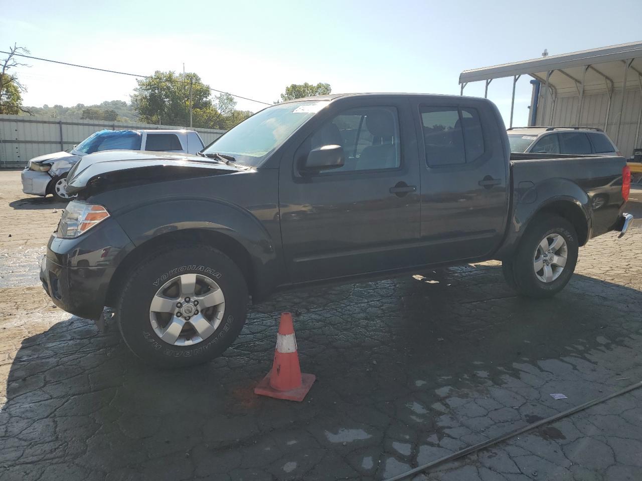 2012 NISSAN Frontier