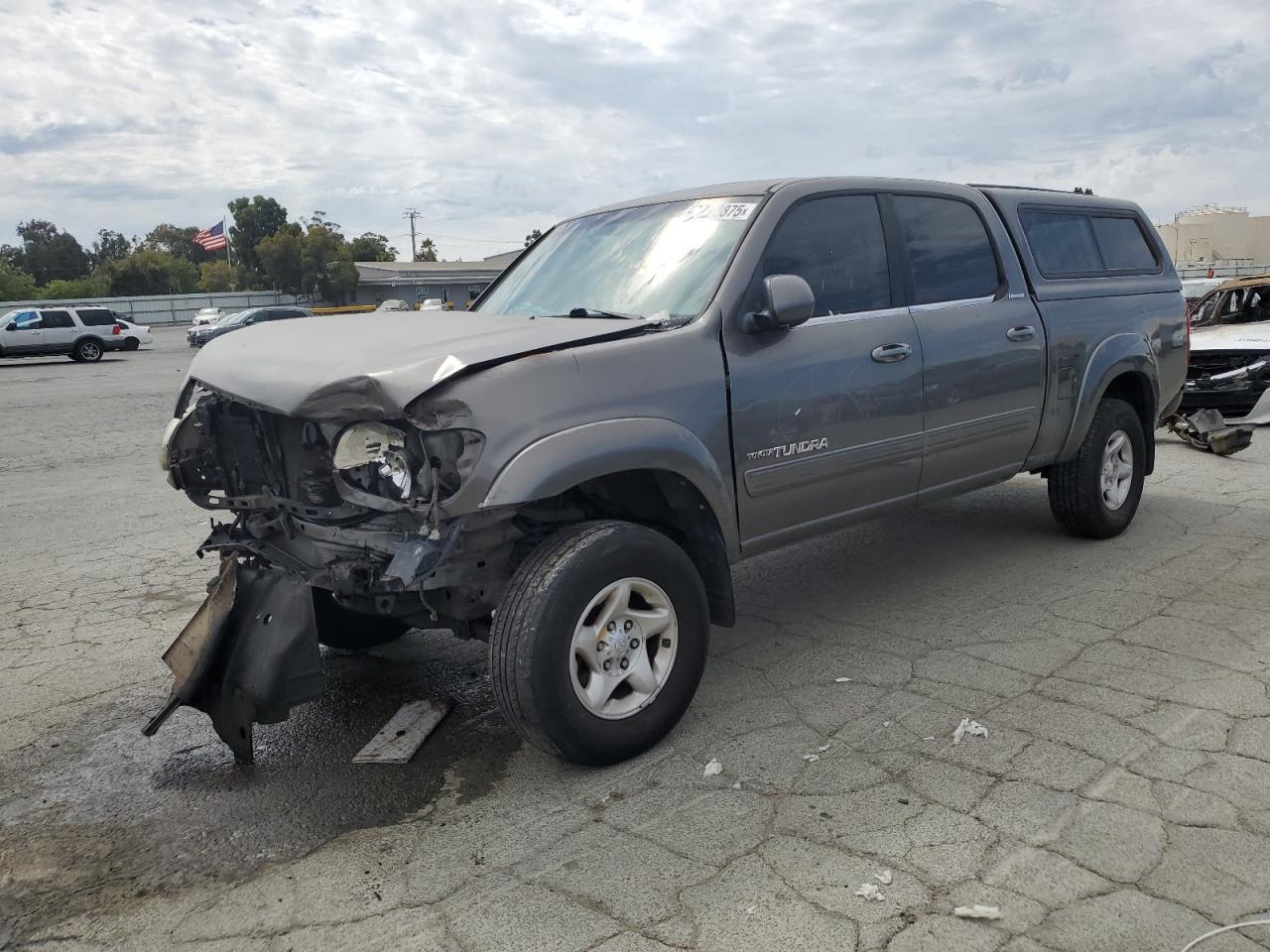 2004 TOYOTA TUNDRA