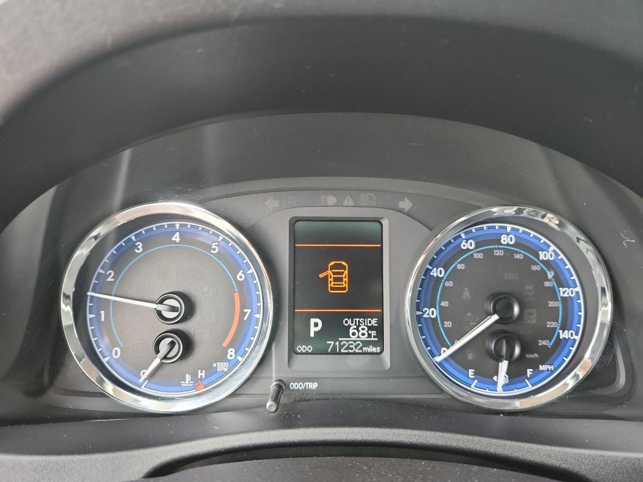 2018 TOYOTA COROLLA