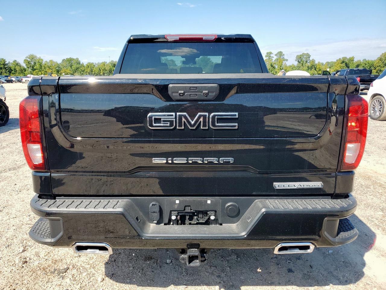 2025 GMC Sierra