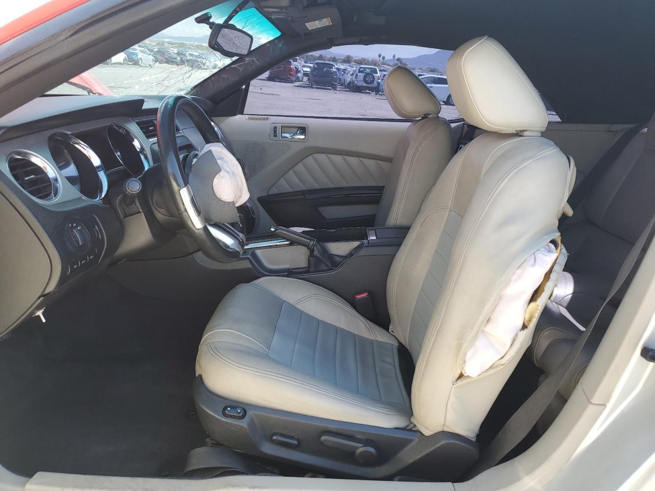 2010 FORD MUSTANG