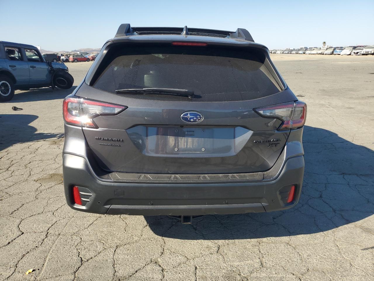 2022 SUBARU Outback