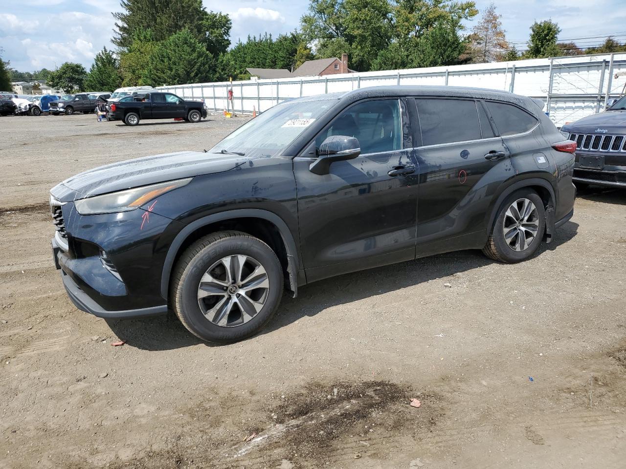 2021 TOYOTA HIGHLANDER