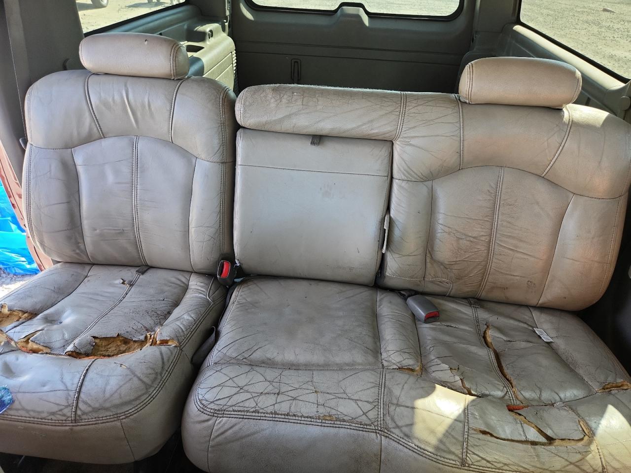 2002 CHEVROLET Suburban