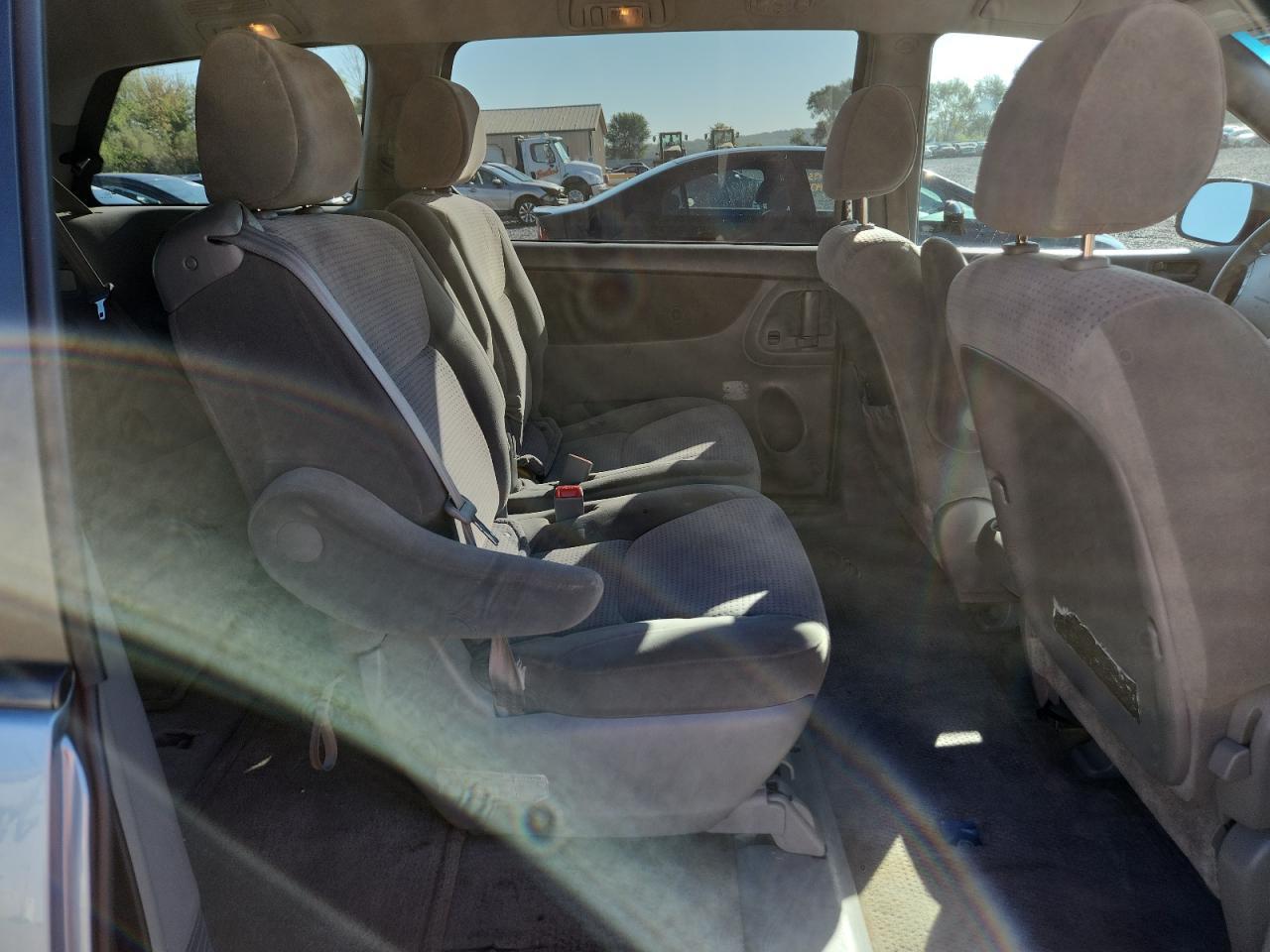 2006 TOYOTA SIENNA