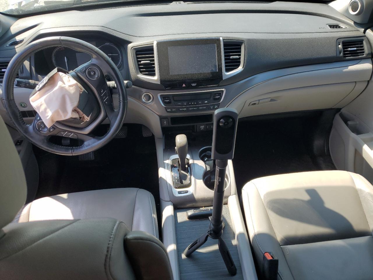 2016 HONDA PILOT