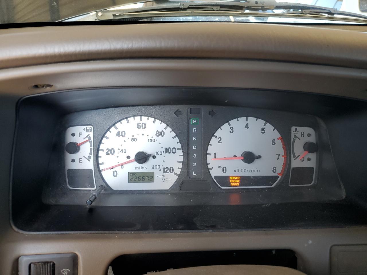 2003 MITSUBISHI Montero