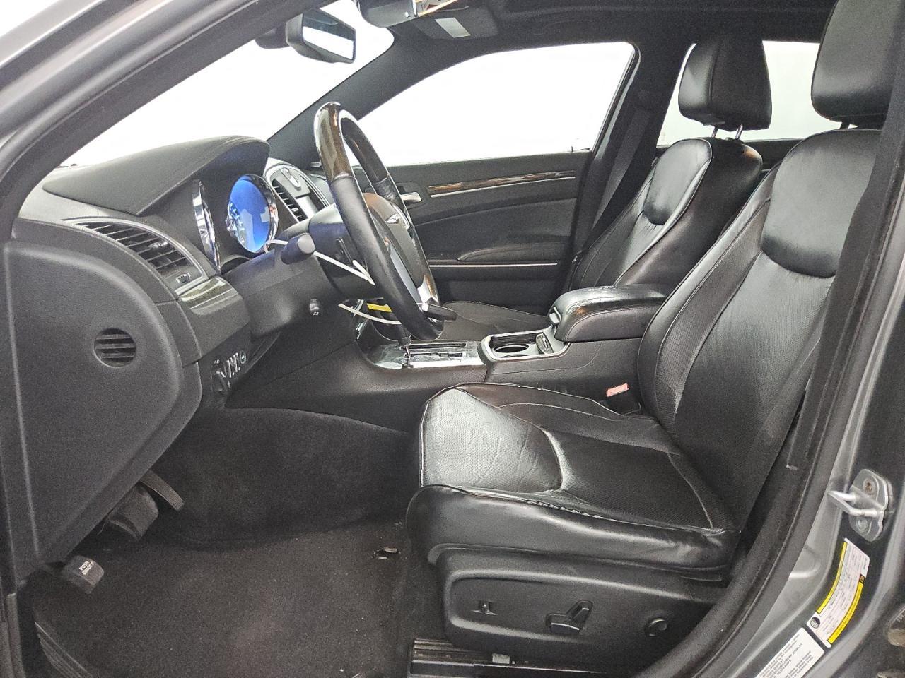 2011 CHRYSLER 300