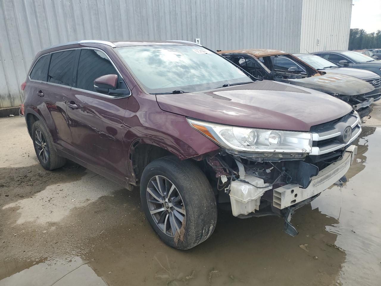2017 TOYOTA HIGHLANDER