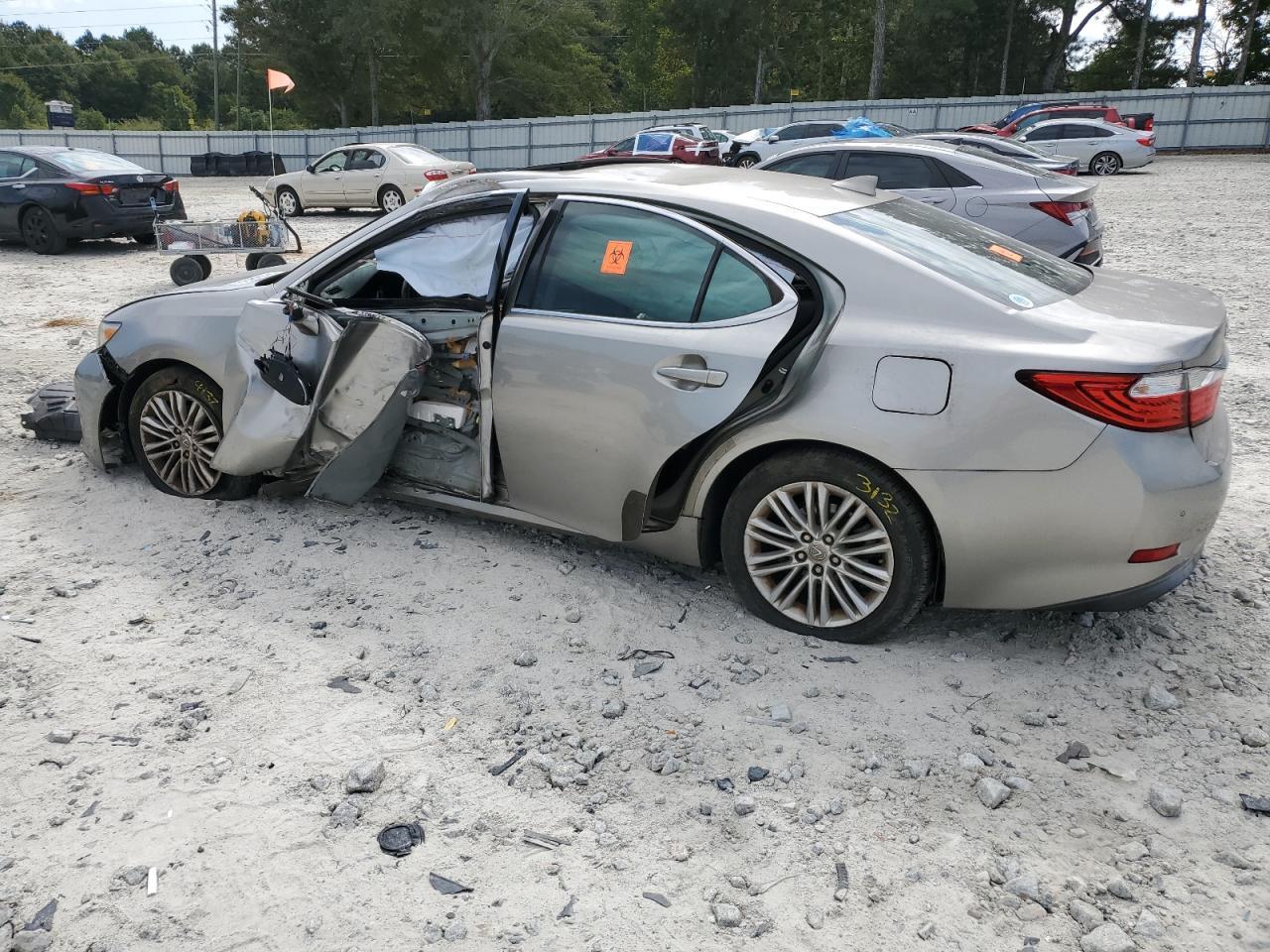 2015 LEXUS Es