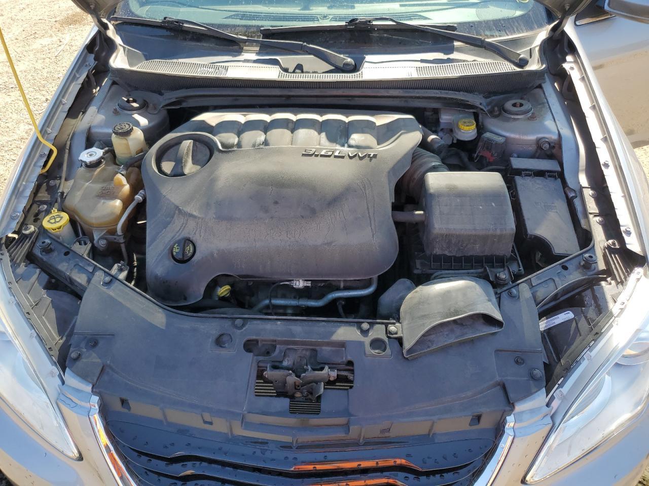 2014 CHRYSLER 200