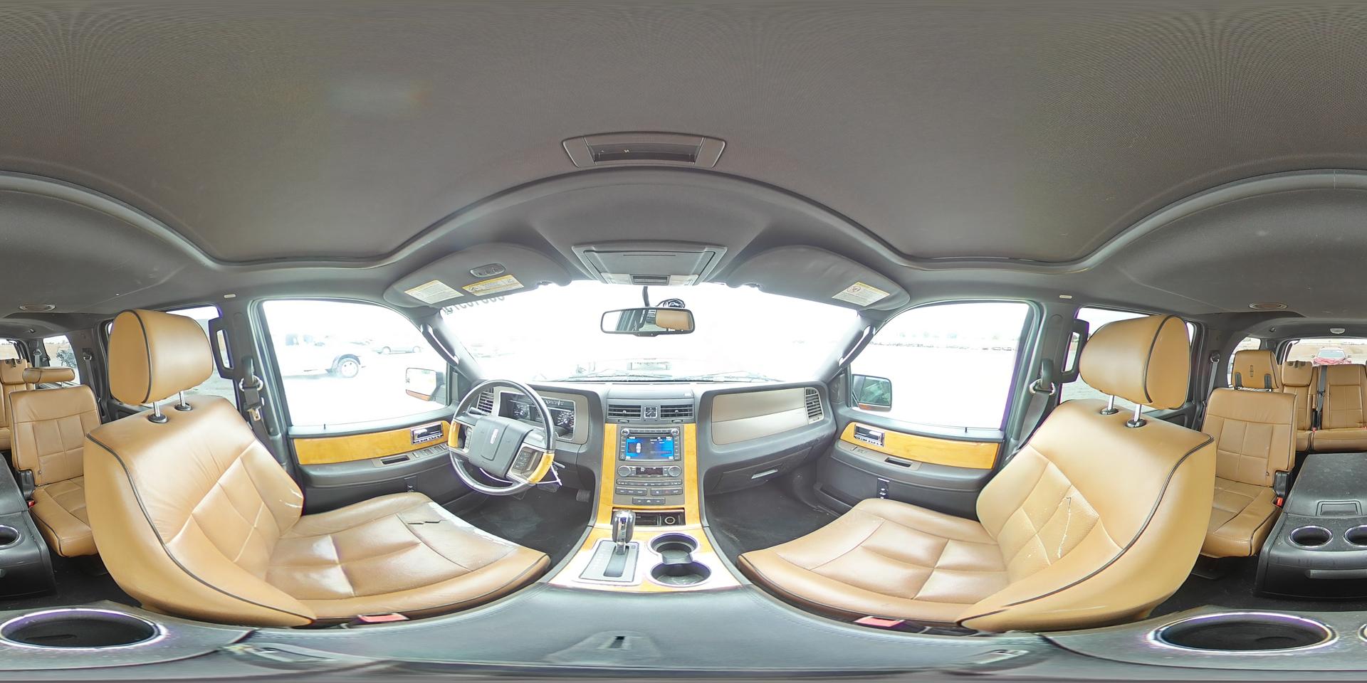 2011 LINCOLN Navigator