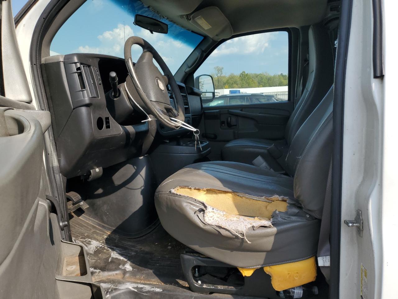 2010 CHEVROLET EXPRESS 2500