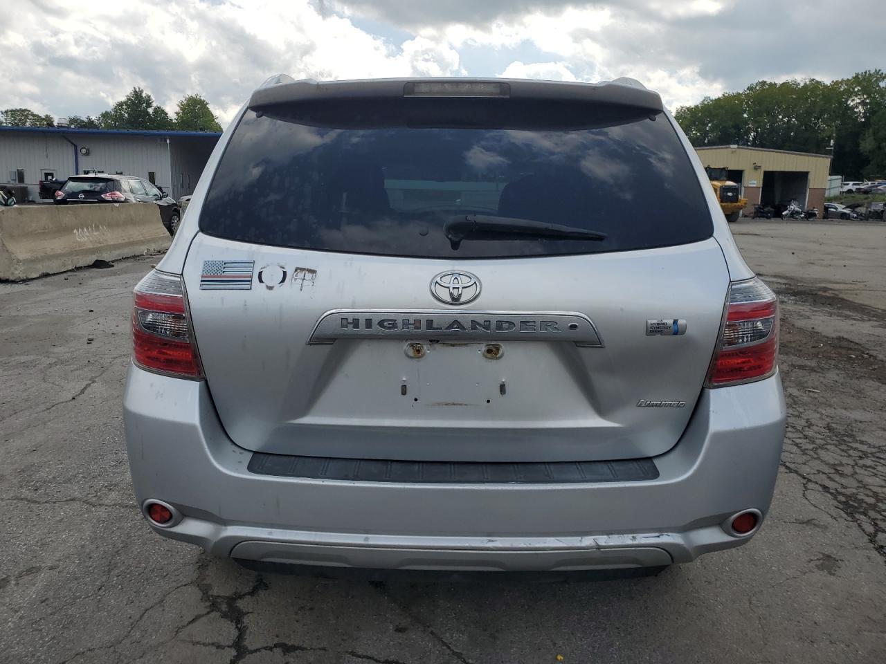 2010 TOYOTA HIGHLANDER
