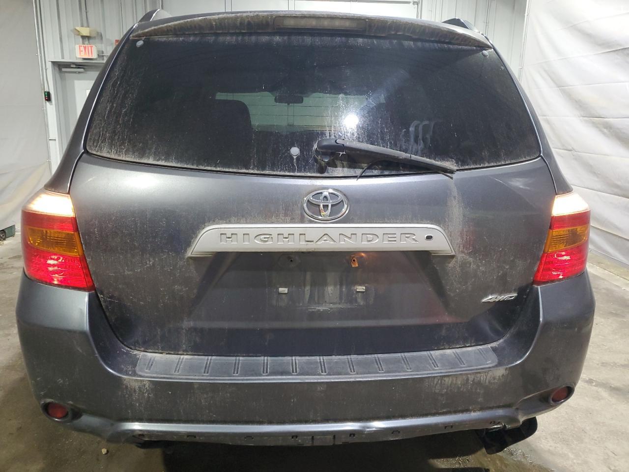 2010 TOYOTA HIGHLANDER