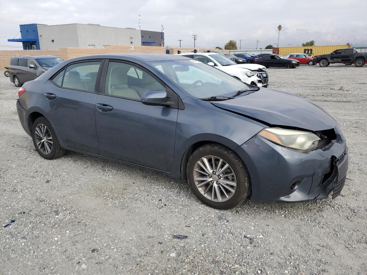 2015 TOYOTA COROLLA