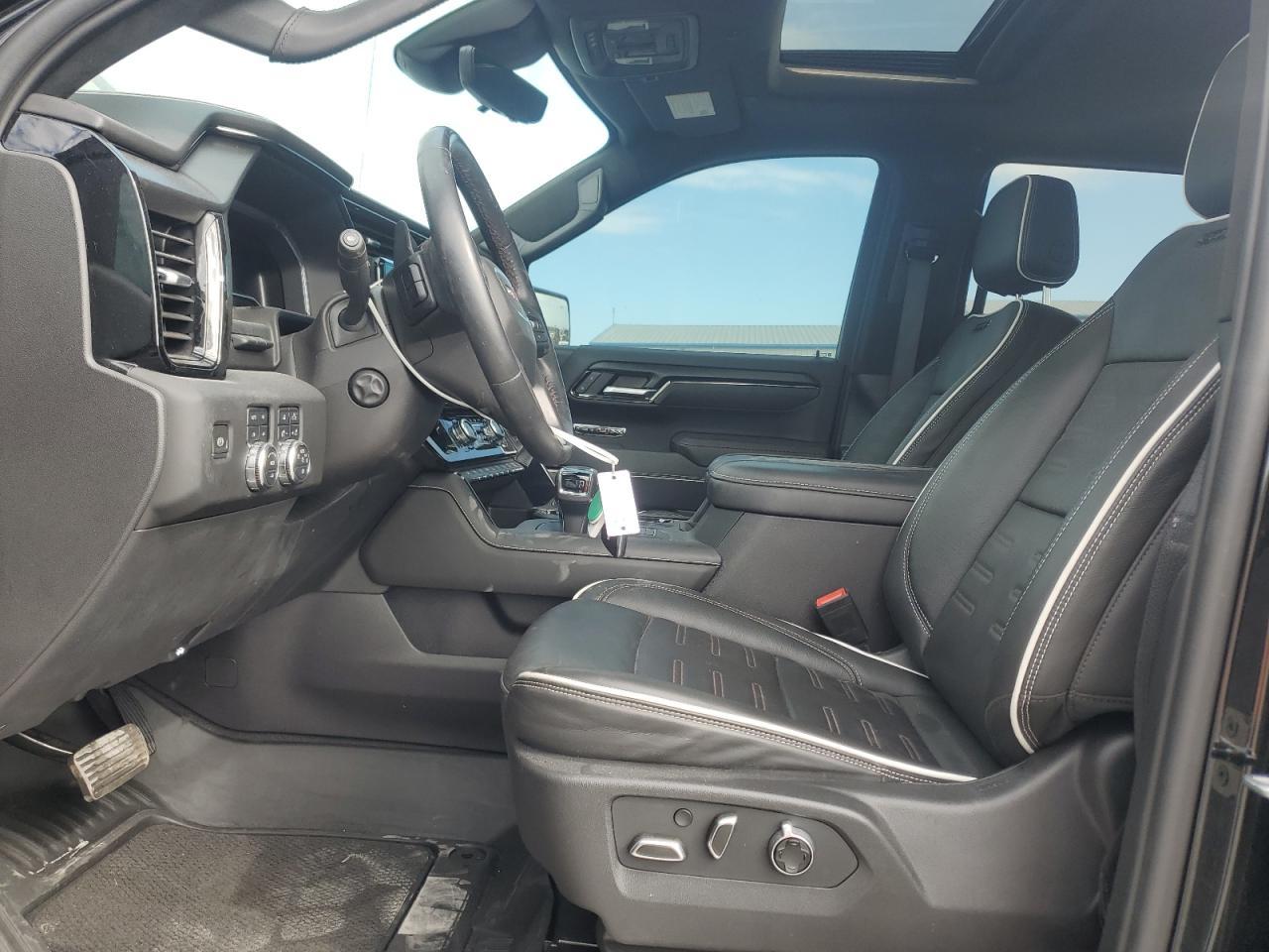 2024 GMC Sierra