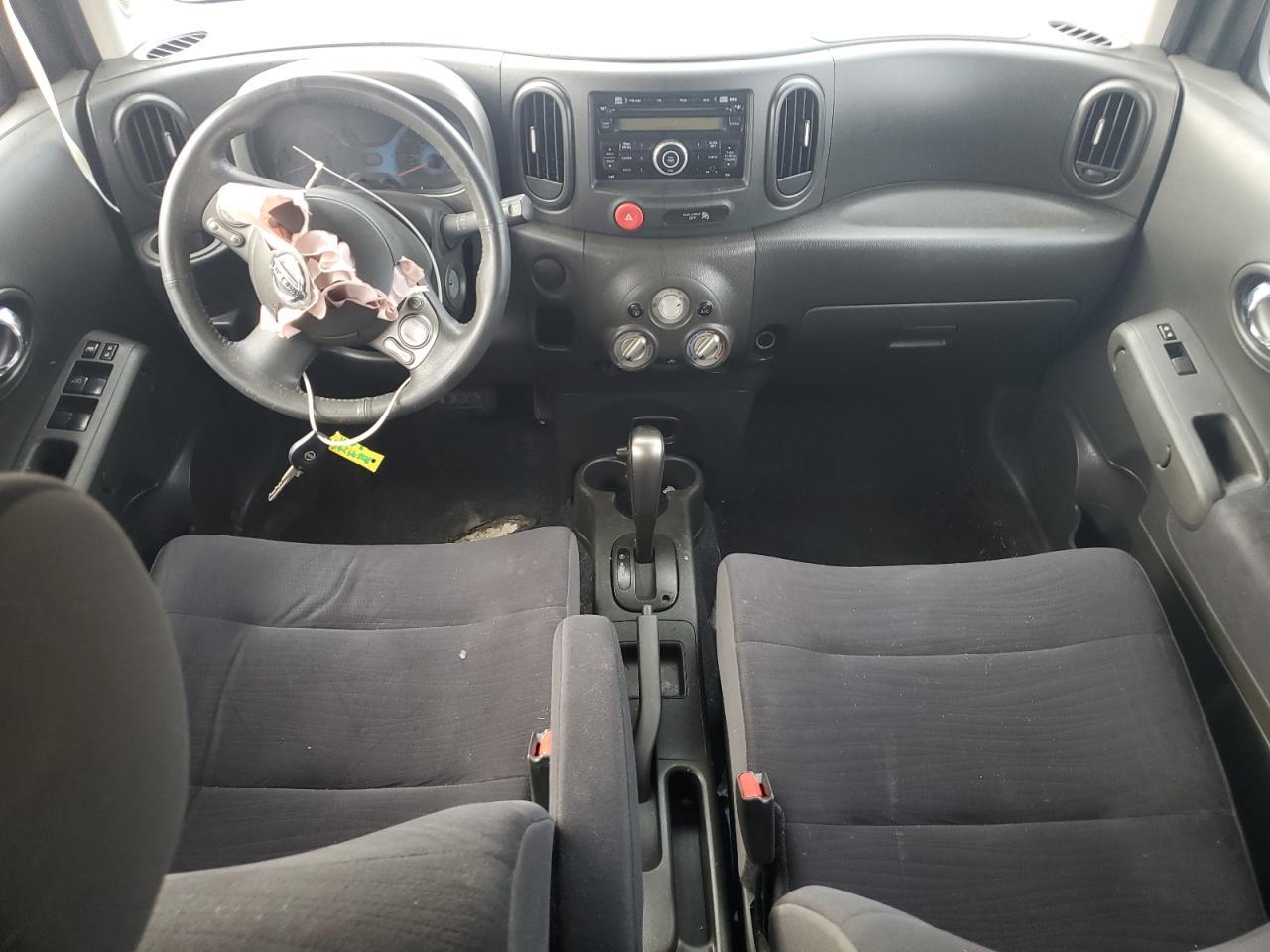 2011 NISSAN CUBE