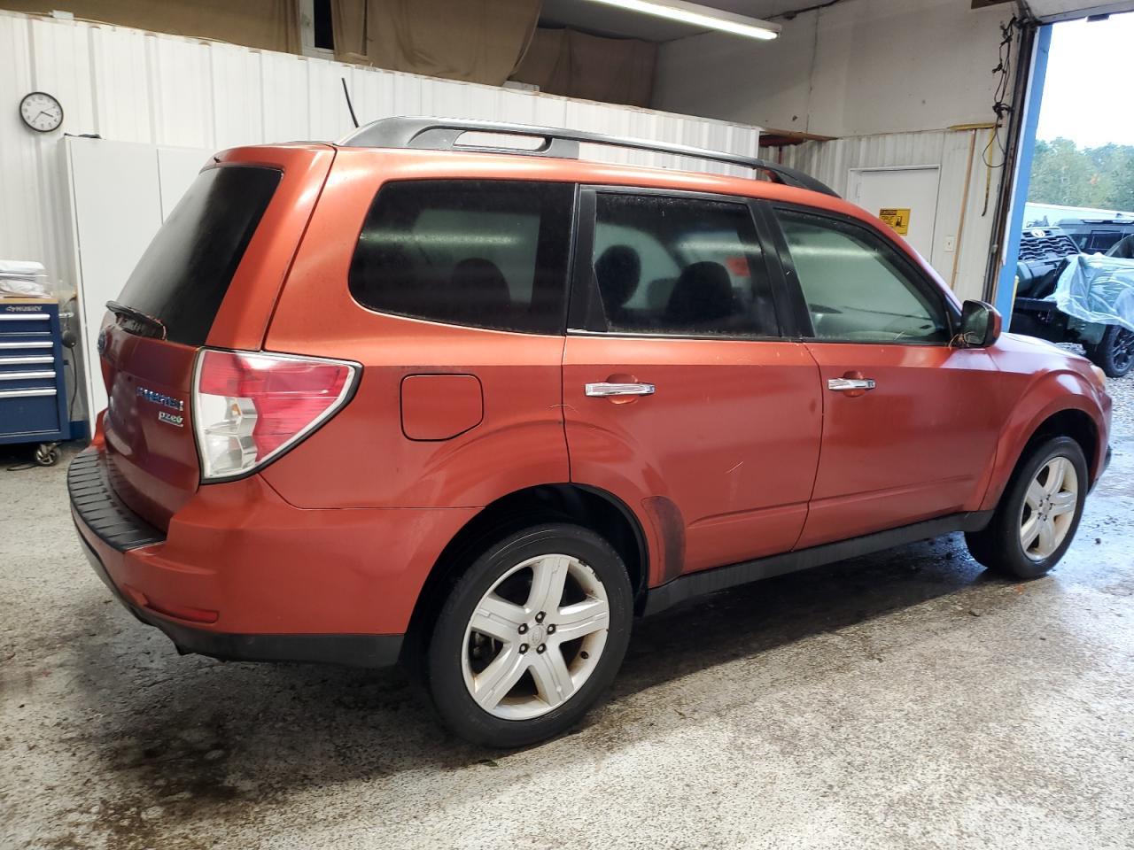 2010 SUBARU FORESTER