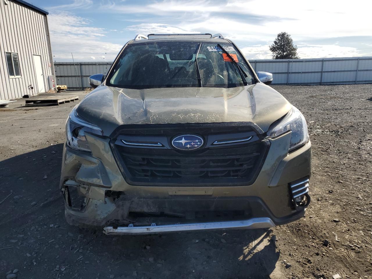 2024 SUBARU FORESTER