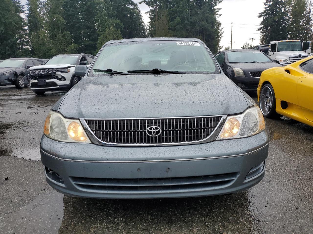 2001 TOYOTA Avalon