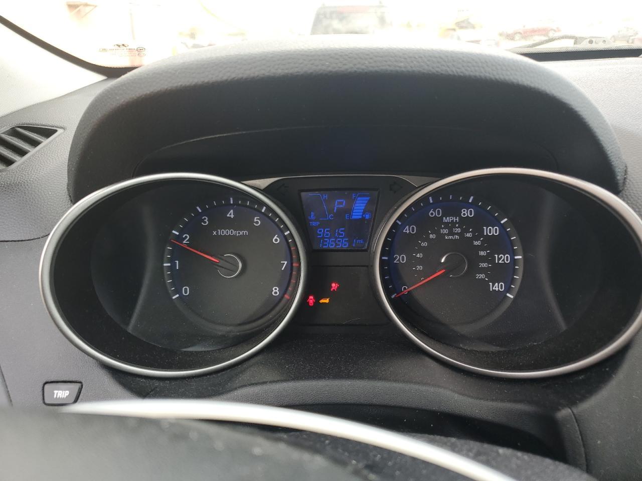 2011 HYUNDAI TUCSON