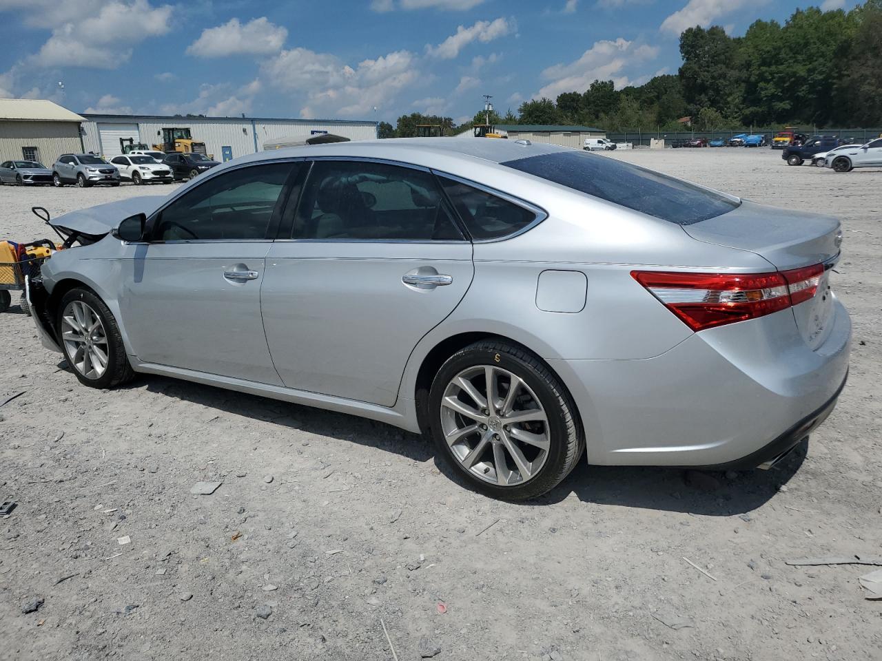 2014 TOYOTA Avalon