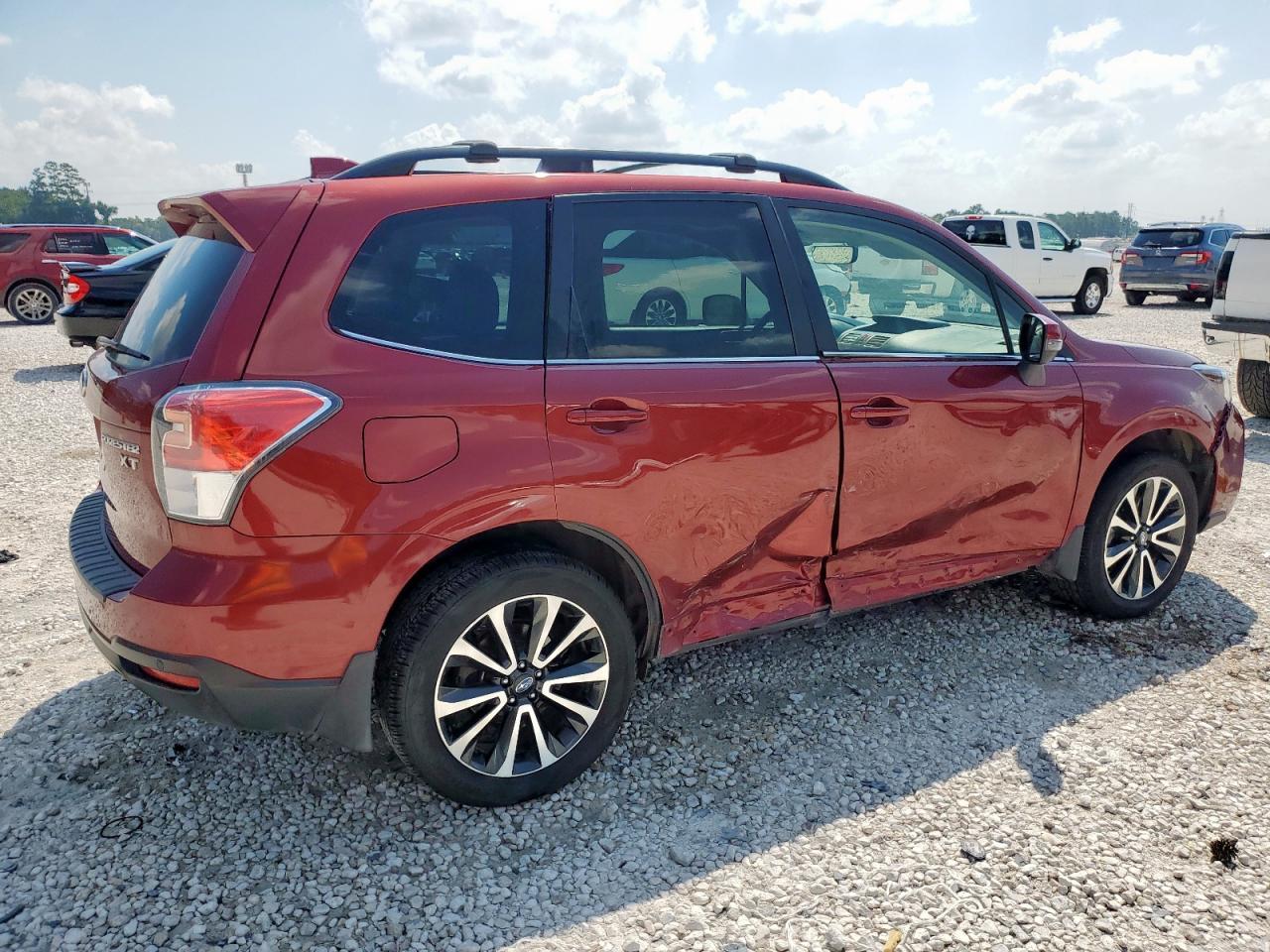 2017 SUBARU FORESTER