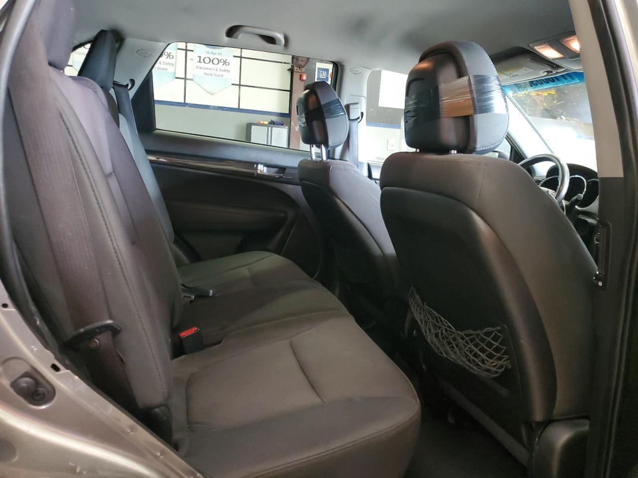 2011 KIA SORENTO