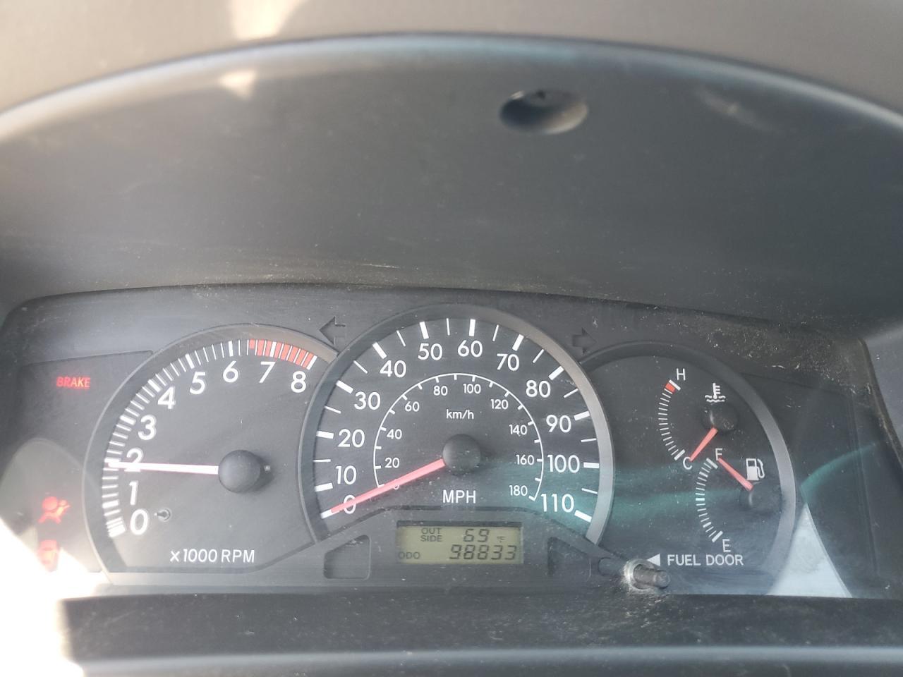 2004 TOYOTA COROLLA