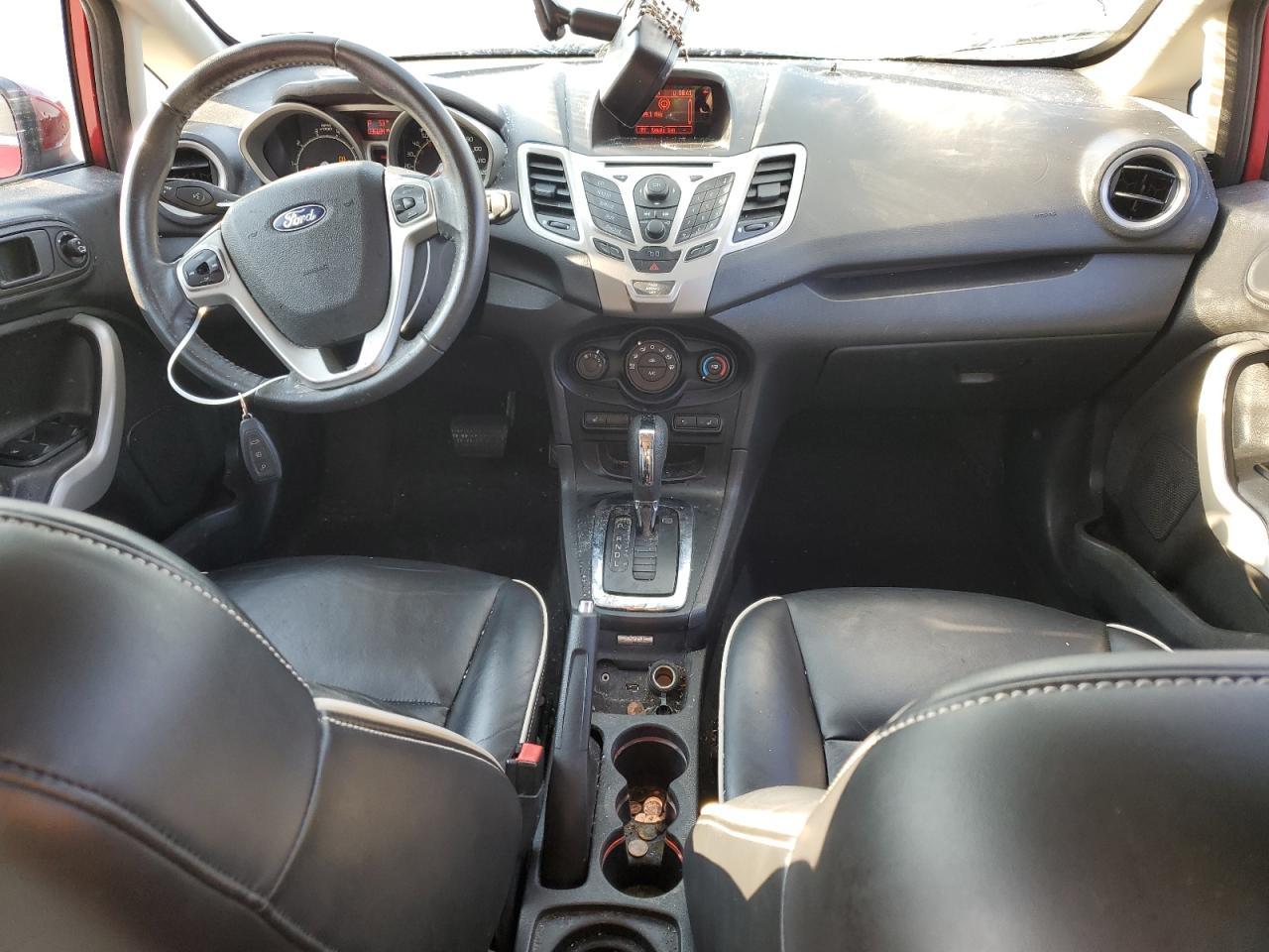 2011 FORD Fiesta