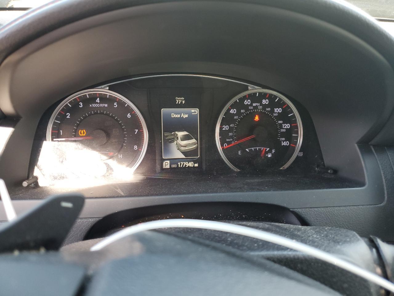 2016 TOYOTA CAMRY