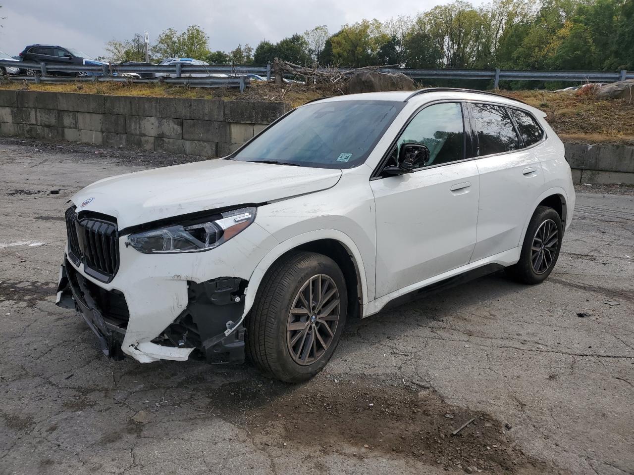 2023 BMW X1