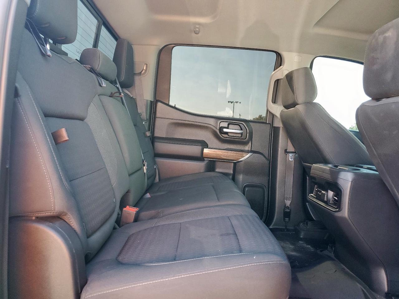 2021 CHEVROLET Silverado