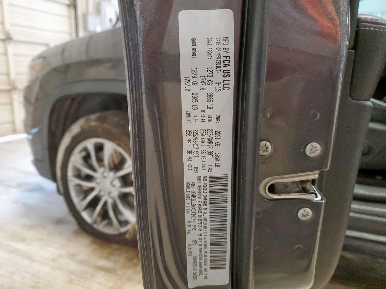 2019 JEEP CHEROKEE