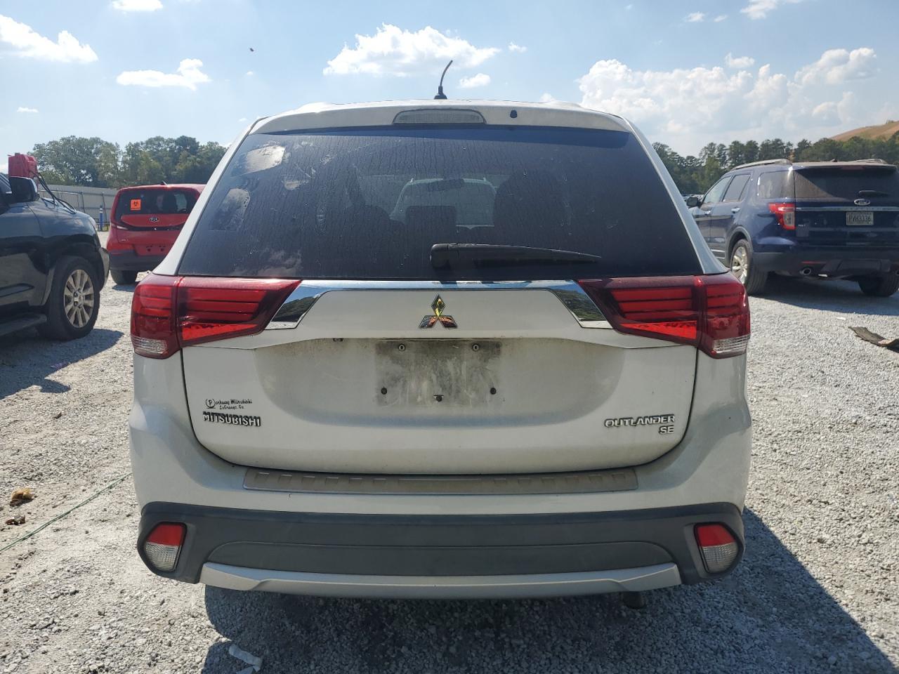 2016 MITSUBISHI outlander