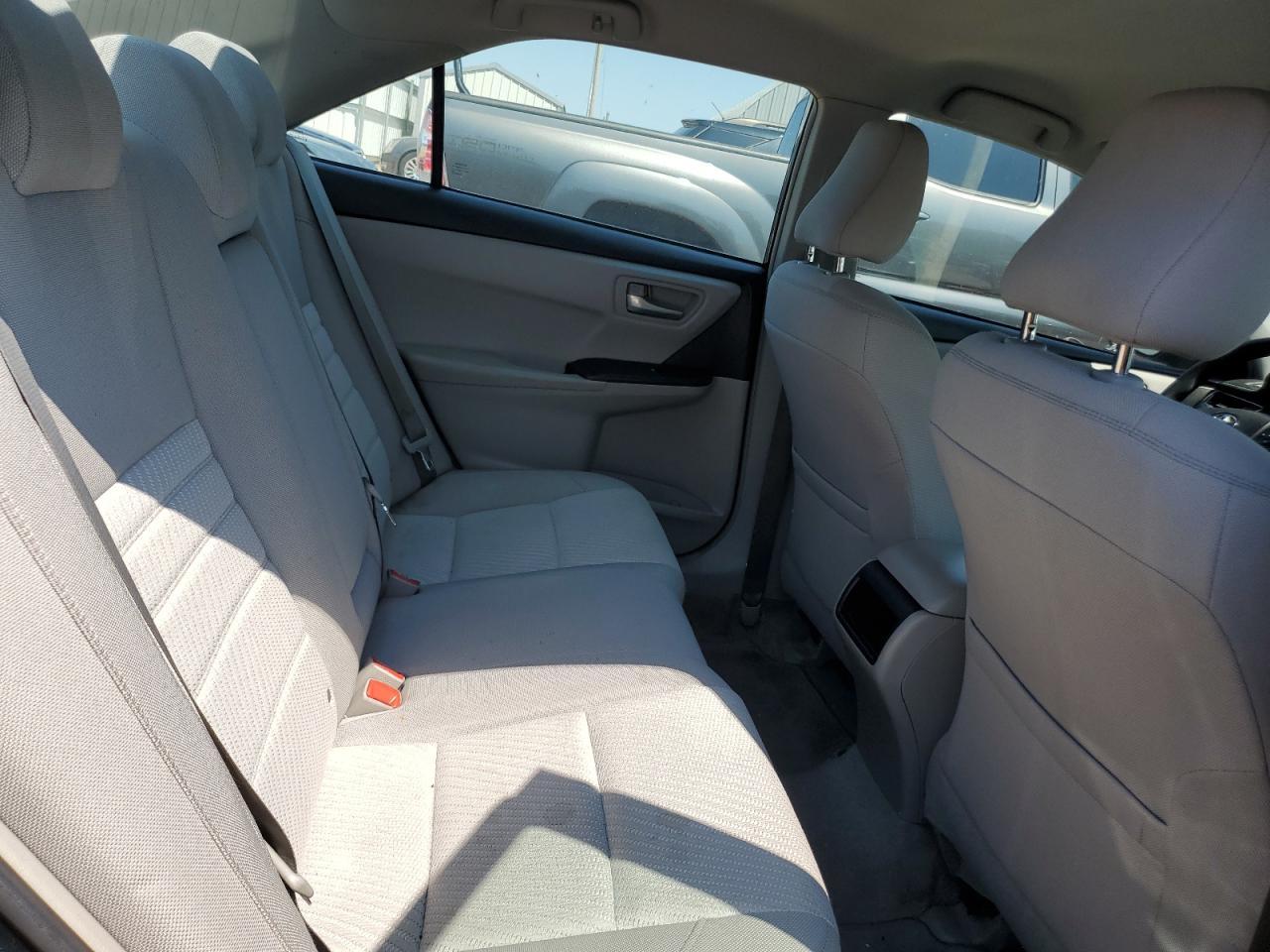 2016 TOYOTA CAMRY