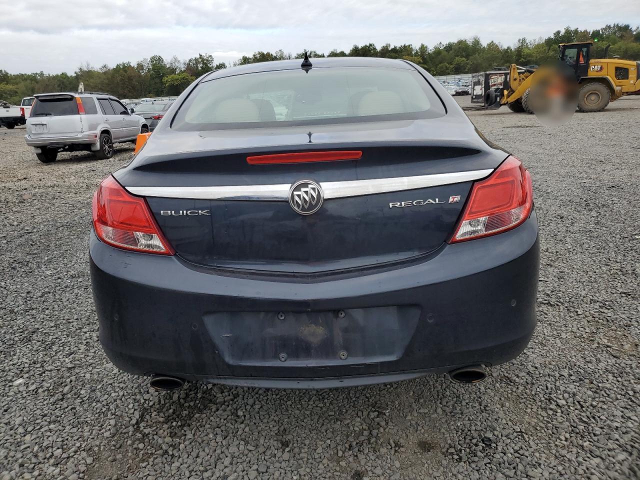 2013 BUICK Regal