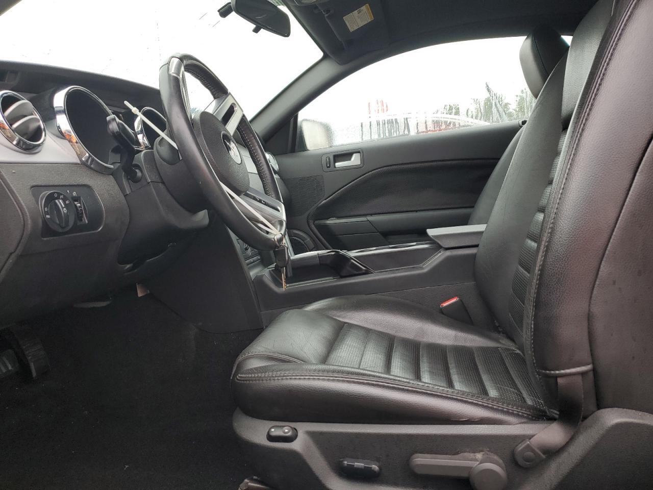 2006 FORD MUSTANG