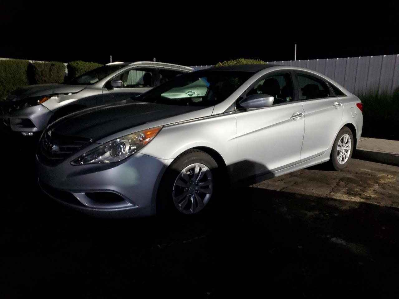 2011 HYUNDAI SONATA
