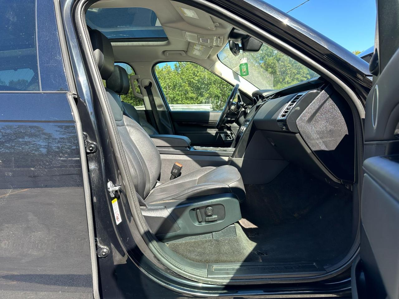 2020 LAND ROVER Discovery