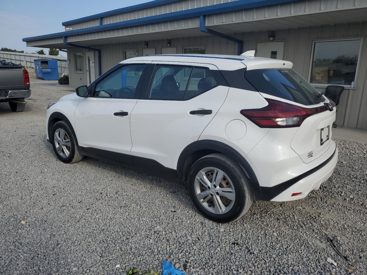 2022 NISSAN KICKS