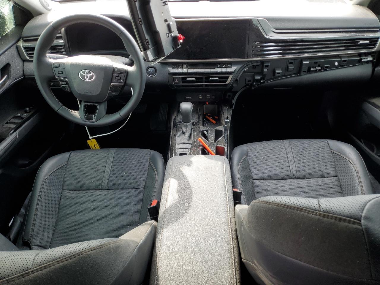 2025 TOYOTA CAMRY