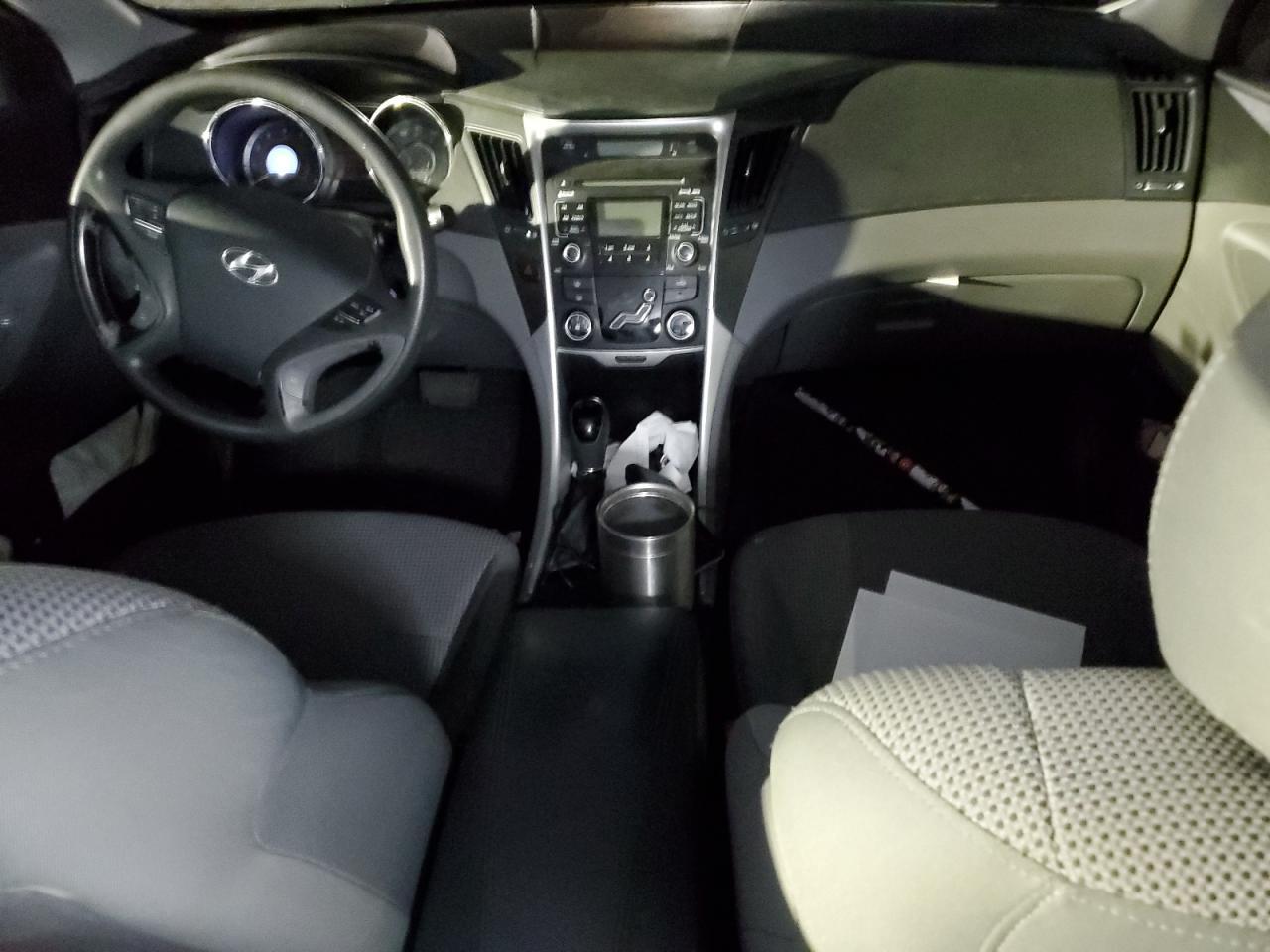2011 HYUNDAI SONATA