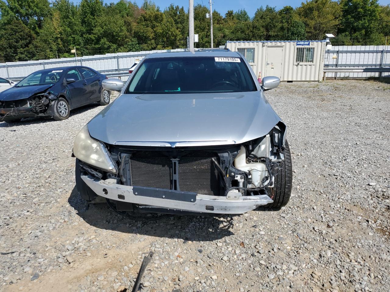 2011 HYUNDAI GENESIS
